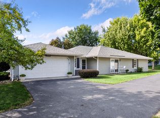 7775 Glenda Ct, Apple Valley, MN 55124
