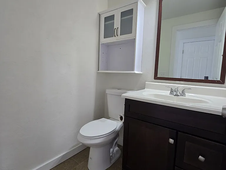 1004 Bathke Ave — Photo 5