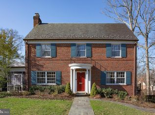 6824 Pineway, Hyattsville, MD 20782