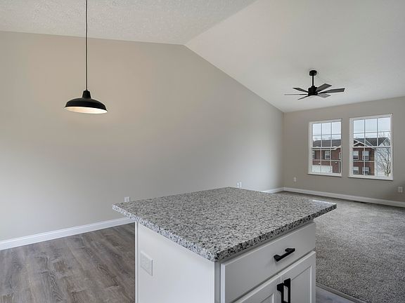 5th image of 120 Belmont Ct