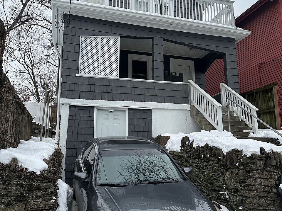 1st image of 3158 Bishop St