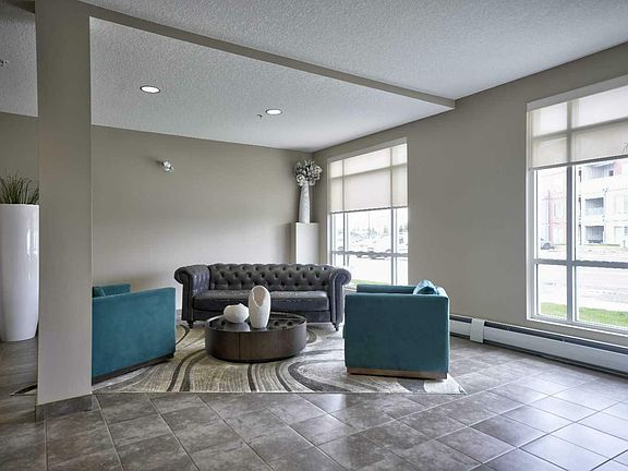 3rd image of 2129 E Lake Blvd NE #2129-604