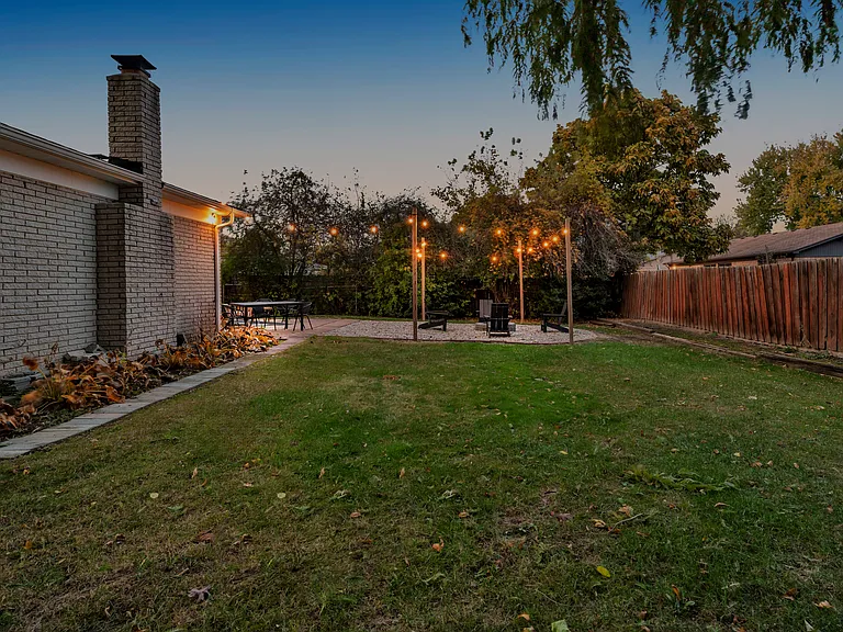 5038 Dayton Dr — Photo 52