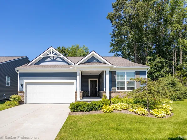 4588 Reserve Way, Brighton, MI 48116