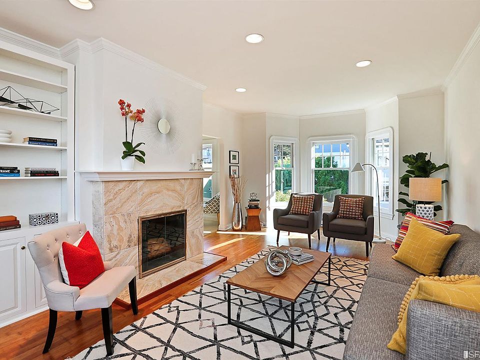 1st image of 160 Carmel St APT 201