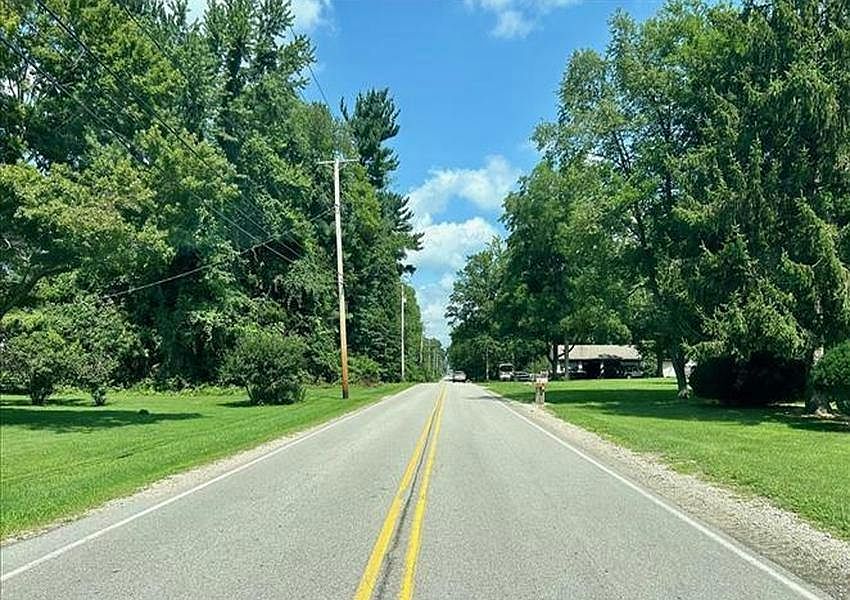 2nd image of 54562 Quince Rd
