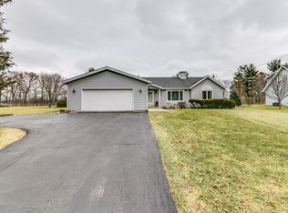 10231 28th Ave, Pleasant Prairie, WI 53158