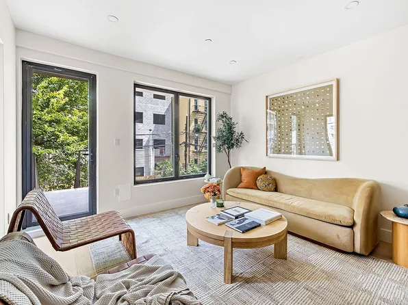 104 Newell St Floor 2, Brooklyn, NY 11222