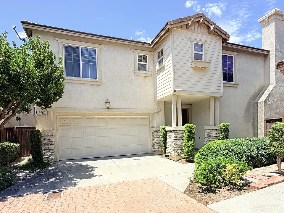 45767 Klamath Ct