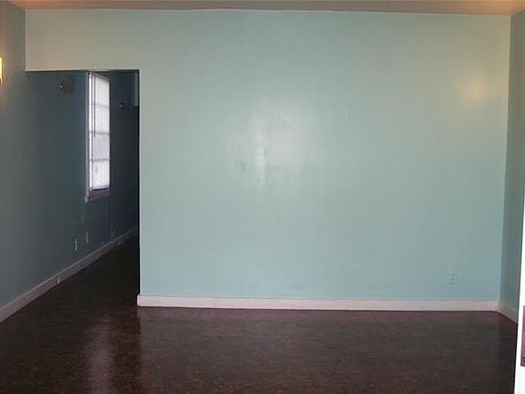 3rd image of 2856 Powhatan St
