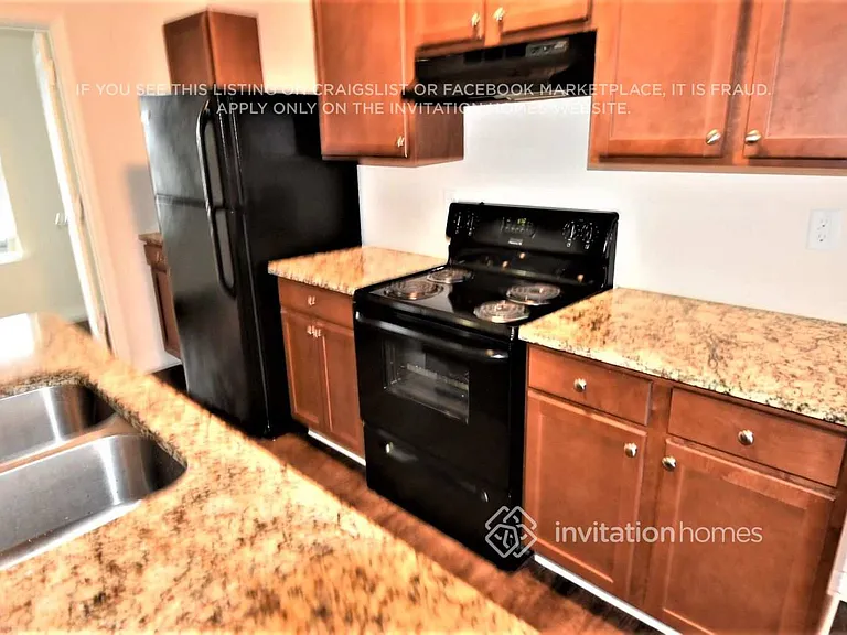 420 Village Broad St — Photo 3