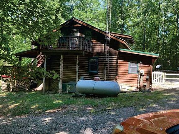 3rd image of 268 Sugar Maple Dr
