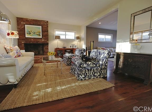 2nd image of 220 Tivoli Dr