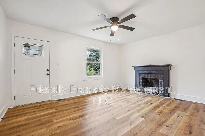 2 bed, 1.0 bath, 1020 sqft, $1,195 — Photo 4