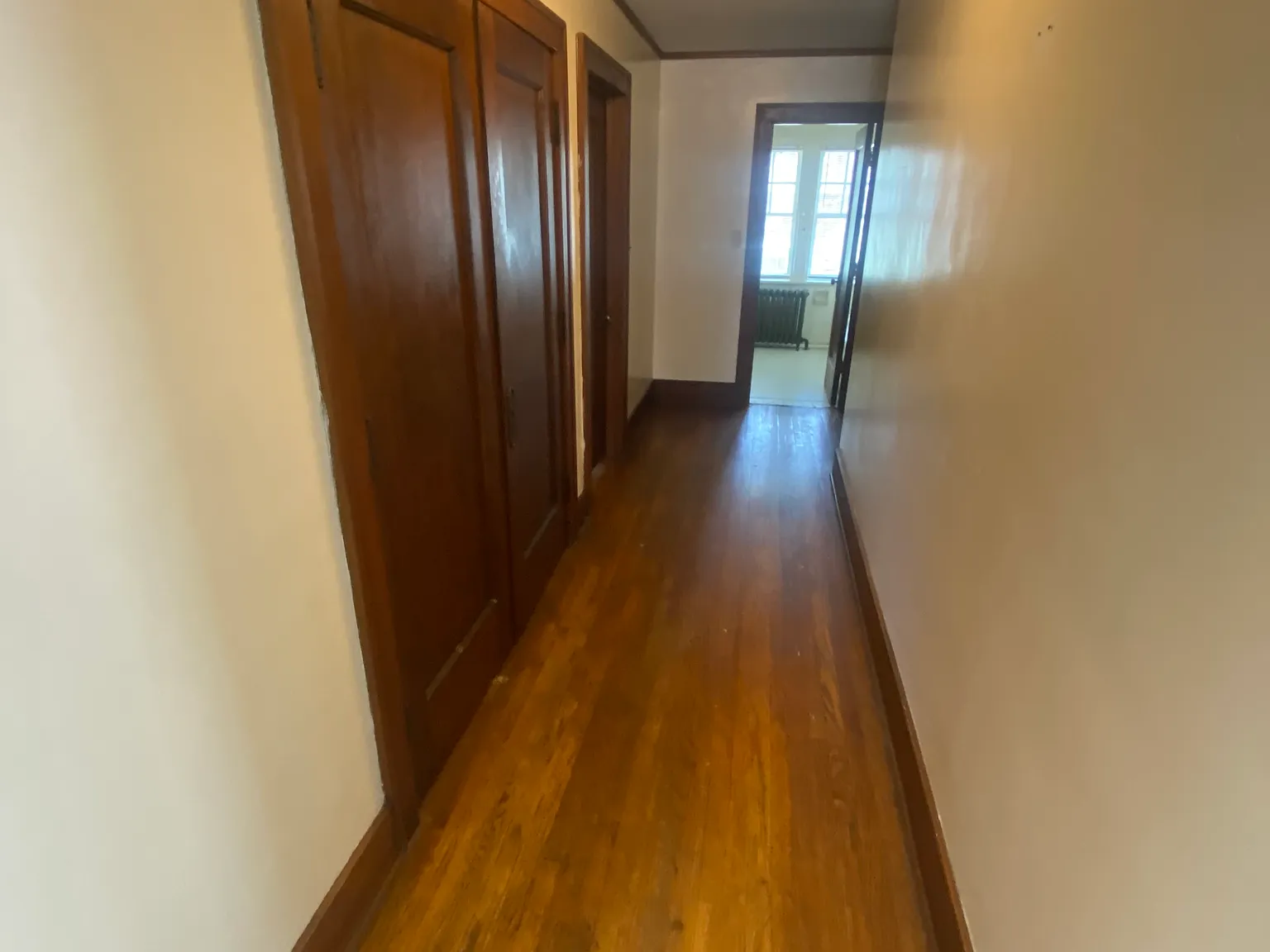 4 bed, 3091 sqft, $1,950 — Photo 2