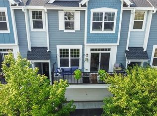 15588 Eastbrook Ln #903, Apple Valley, MN 55124