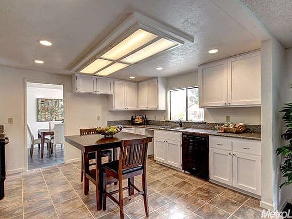 5th image of 9105 Promontory Way