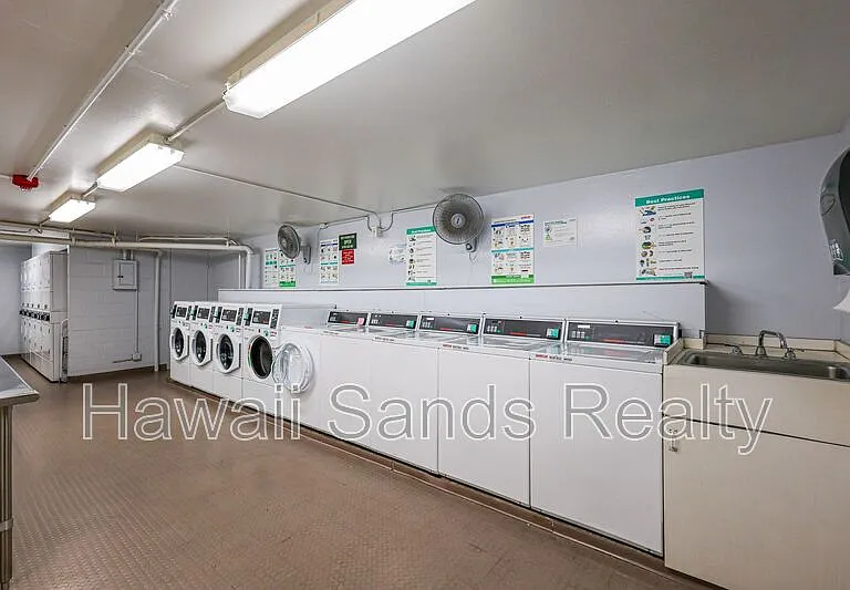 225 Queen St #21H — Photo 17