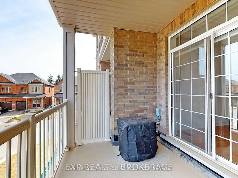4 Haymarket Dr — Photo 27