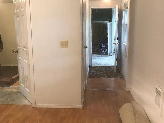 4th image of 2122 Olympia Ave NE
