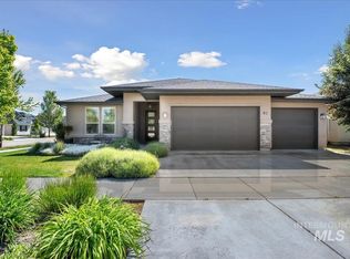 92 S Wildgrass Way, Star, ID 83669