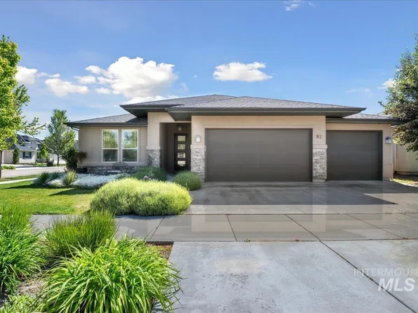 92 S Wildgrass Way, Star, ID 83669