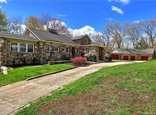 171 Cheshire Rd, Bethany, CT 06524