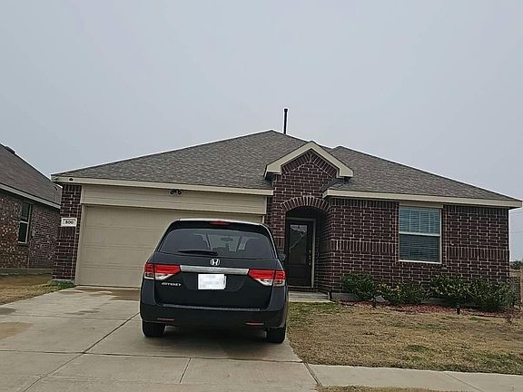 3rd image of 500 Poplar St