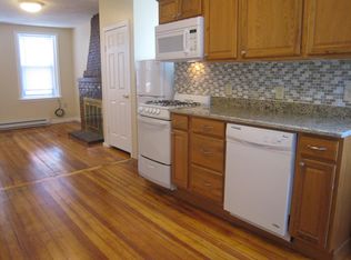 6 Hull St APT 3, Boston, MA 02113