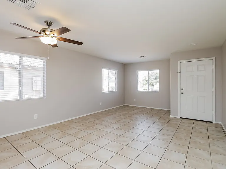 6217 W Encinas Ln — Photo 4