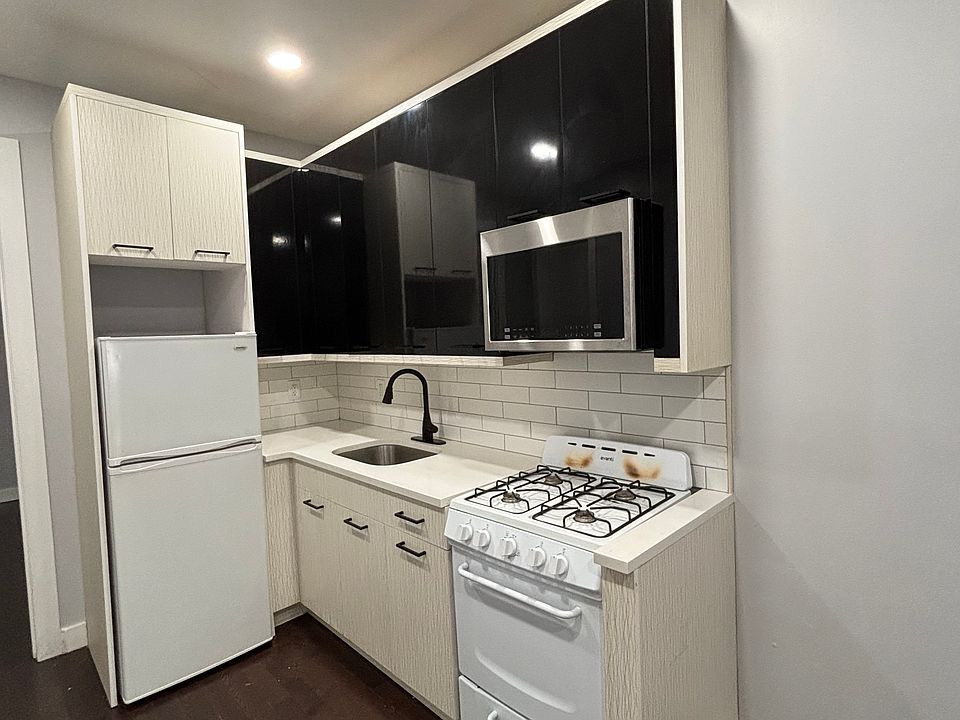 1st image of 50 Jordan Ave #11R