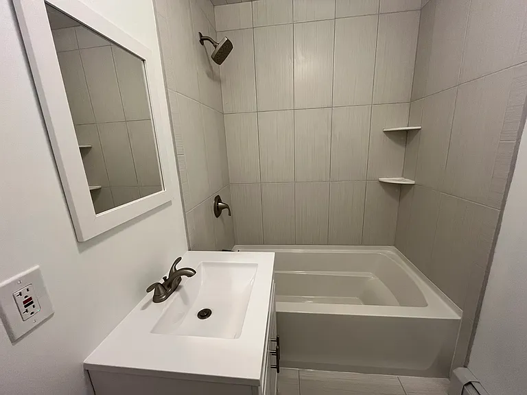 23-03 Rosalie St — Photo 15