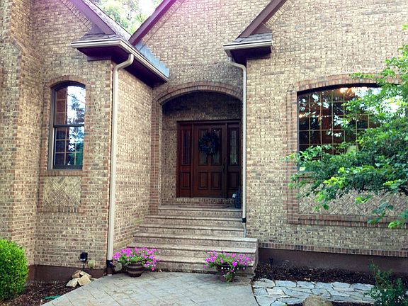 2nd image of 5884 Woodbridge Ln