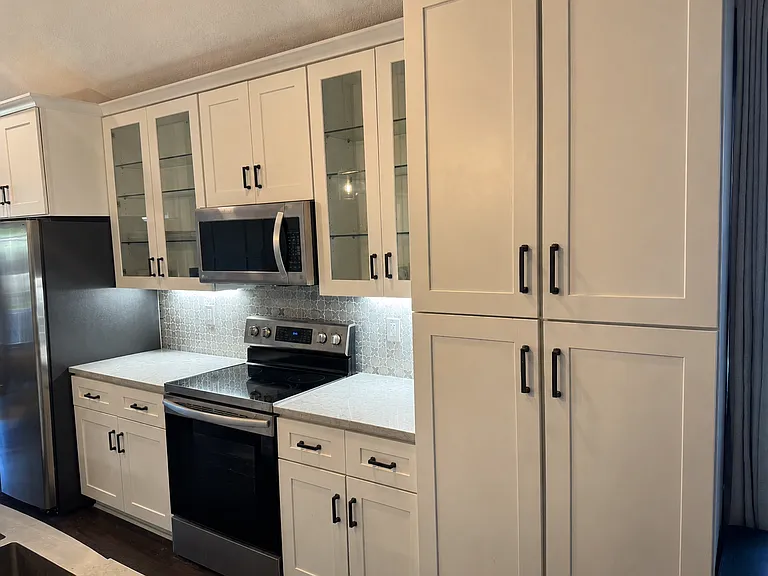 649 Albrook Dr — Photo 3