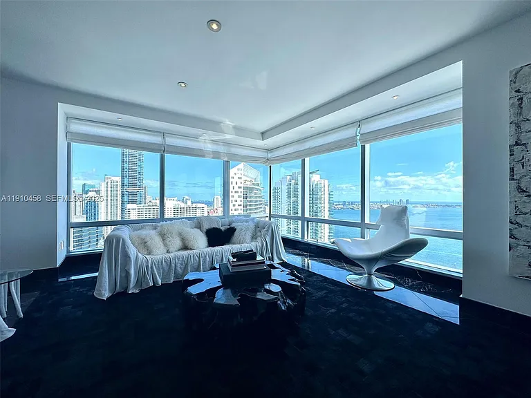 1425 Brickell Ave #42E — Photo 9