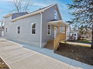 609 E Olive St, Bloomington, IL
