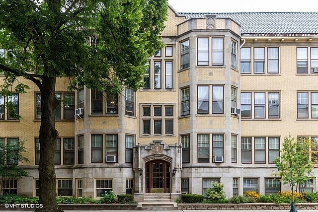 1st image of 1042 Washington Blvd APT 3
