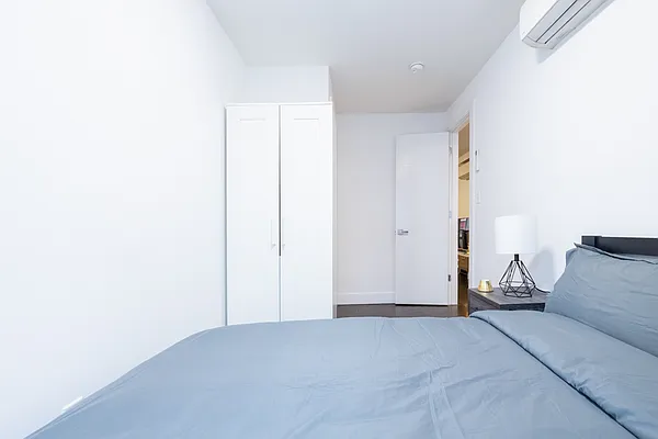 Rented by Finest Furnished LLC | media 15