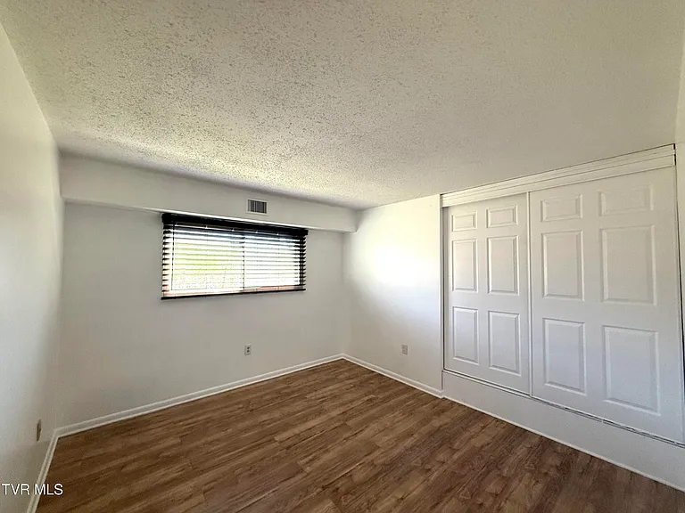 1225 Carriage Cir #203 — Photo 11