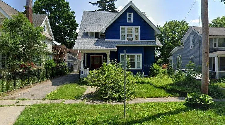 807 Avon St — Photo 1