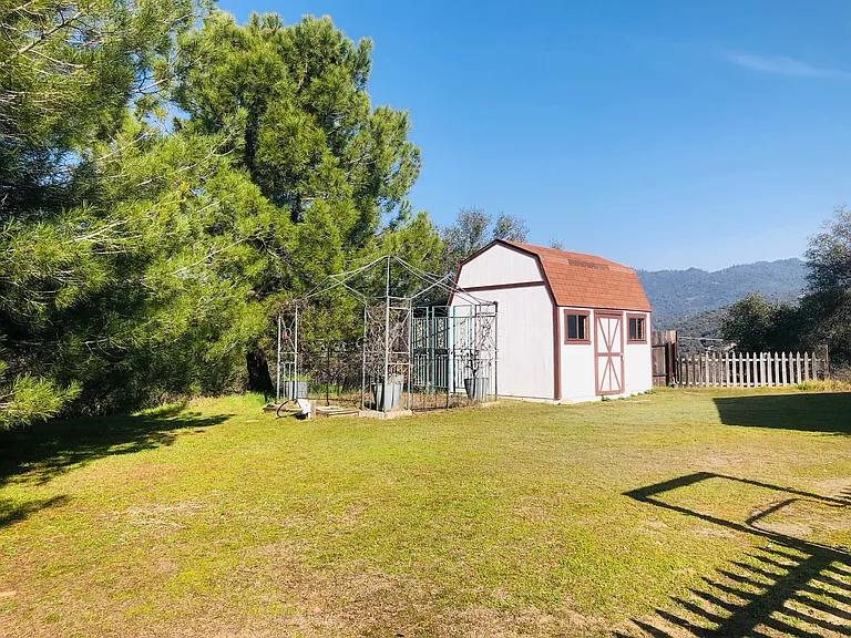 44800 Ahwahnee Acres Rd — Photo 19