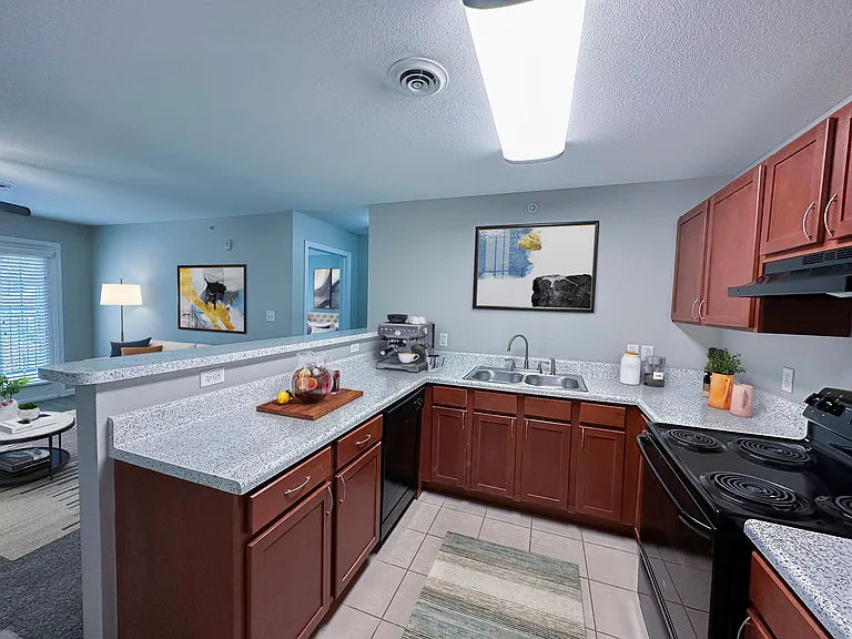 Maple Sunset Apartment Homes — Photo 45