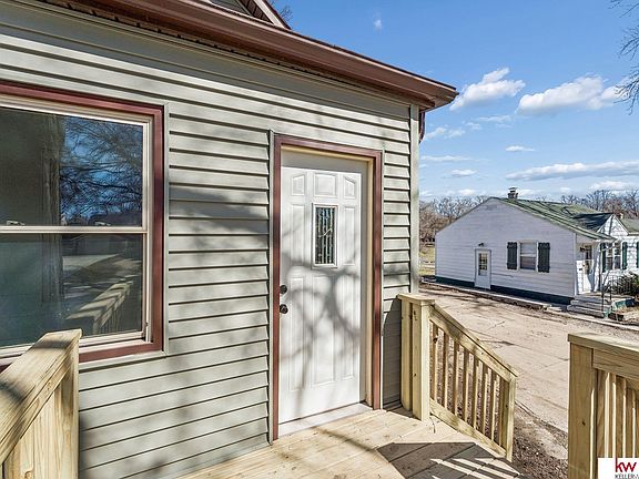 4th image of 3528 Vinton St