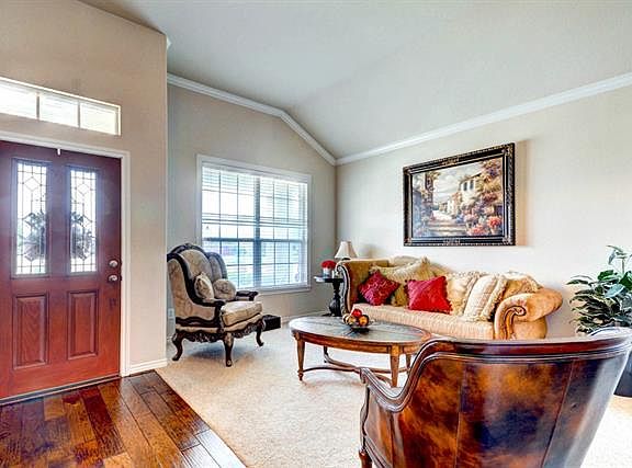 3rd image of 1302 Brundidge Dr