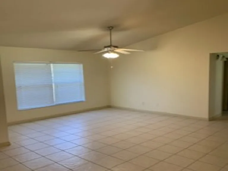8079 N Hillview Cir — Photo 8