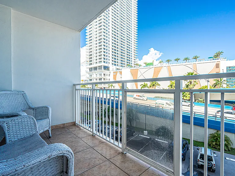 1801 S Ocean Dr #332 — Photo 15