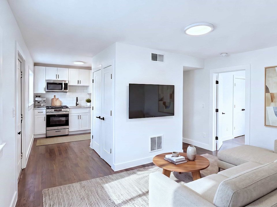Living Room 1_compressed