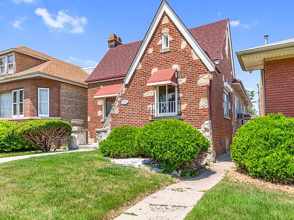 3rd image of 1534 E 86th Pl