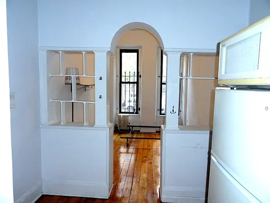 Rented by Prince Real Estate Associates LLC | media 27