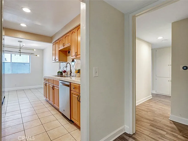 4637 Willis Ave #110 — Photo 17